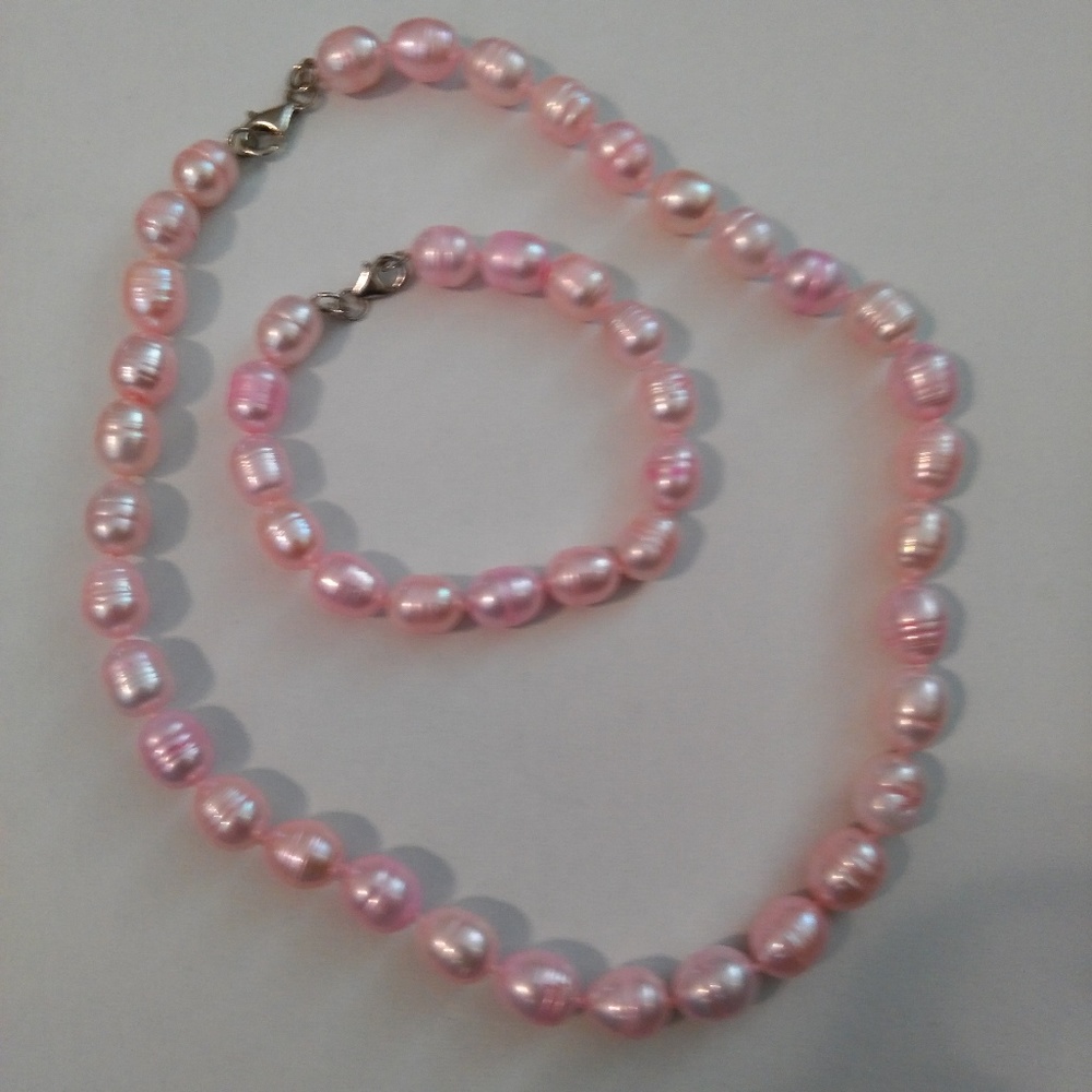 Pearl Necklace and Bracelet Set